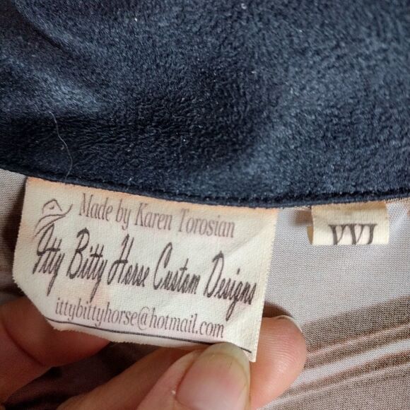 Itty Bitty Horse Custom Designs shirt - Picture 10 of 10